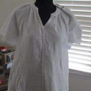Nine West Women's Lightweight Relaxed Fit Woven V Neck Top Sz S-NWT